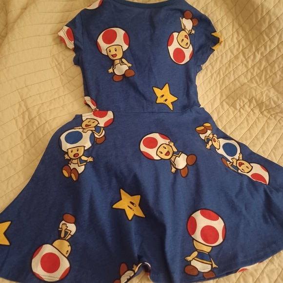 NWOT Super Mario cut out side dress girls sz XS 4 - Picture 4 of 5